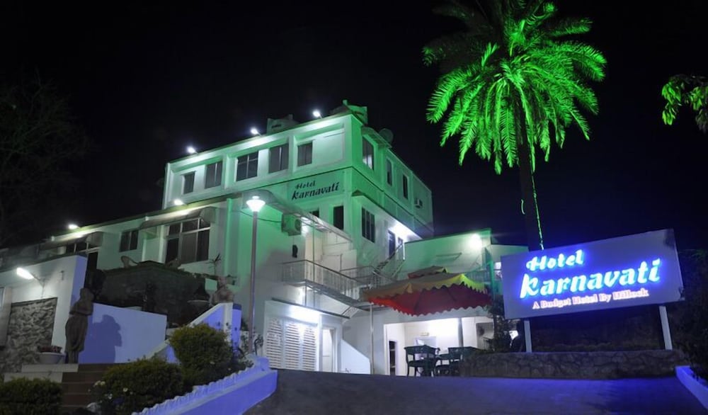 HOTEL KARNAVATI 2/50