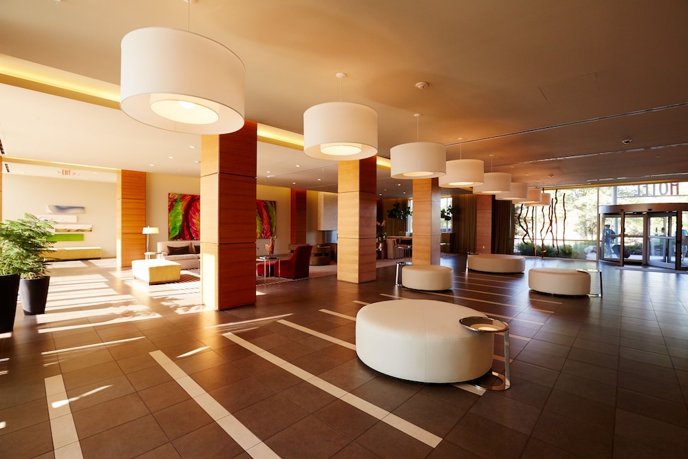 I Hotel And Conference Center 7/37