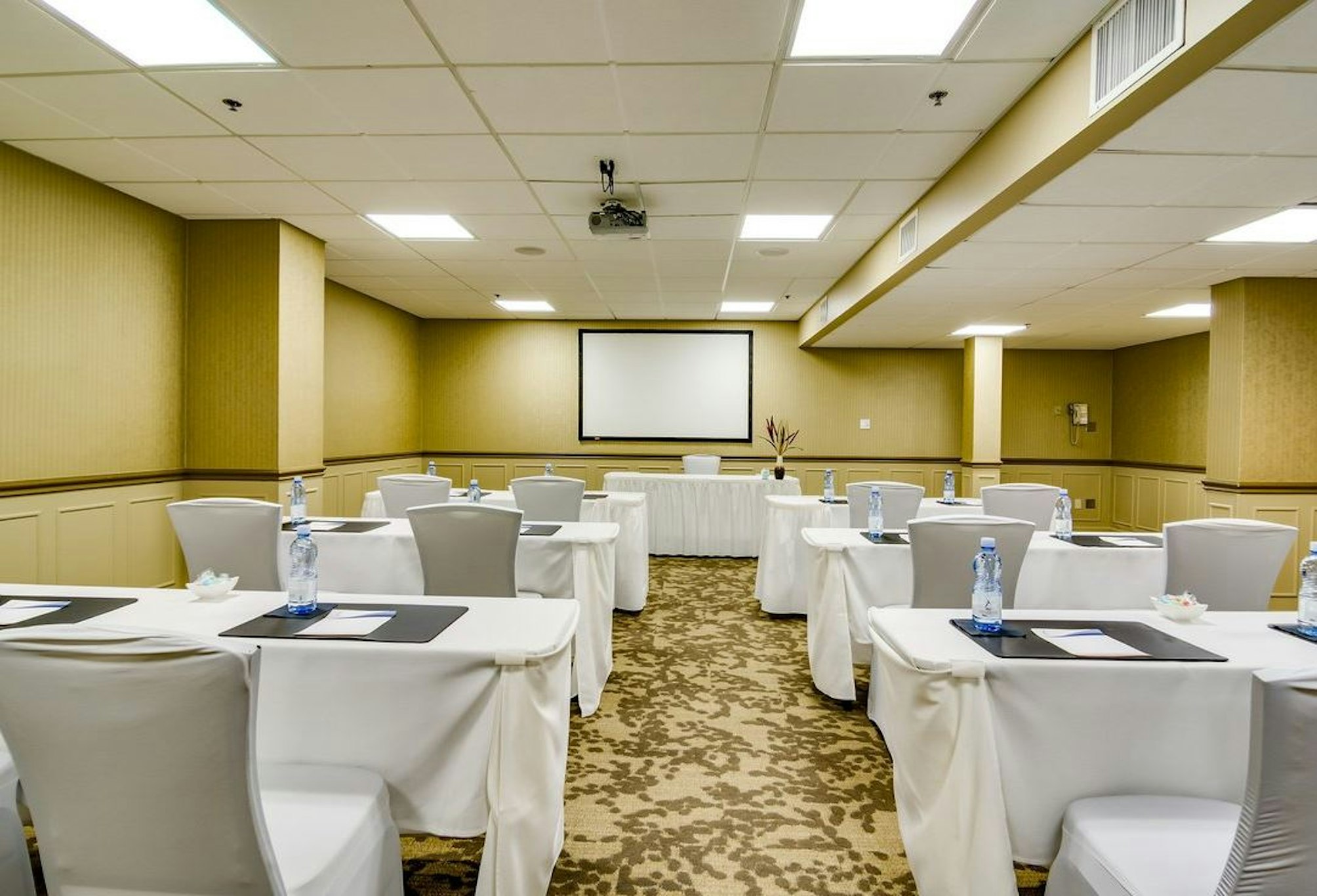 Sawridge Inn Edmonton South 45/49