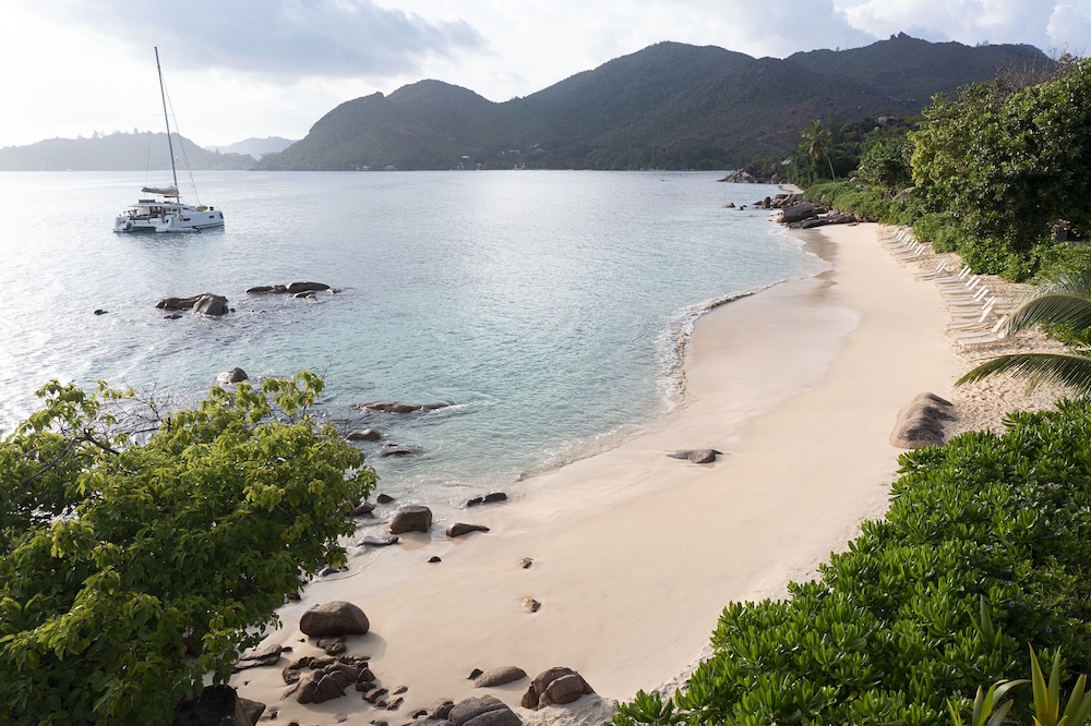 Raffles Seychelles 42/49