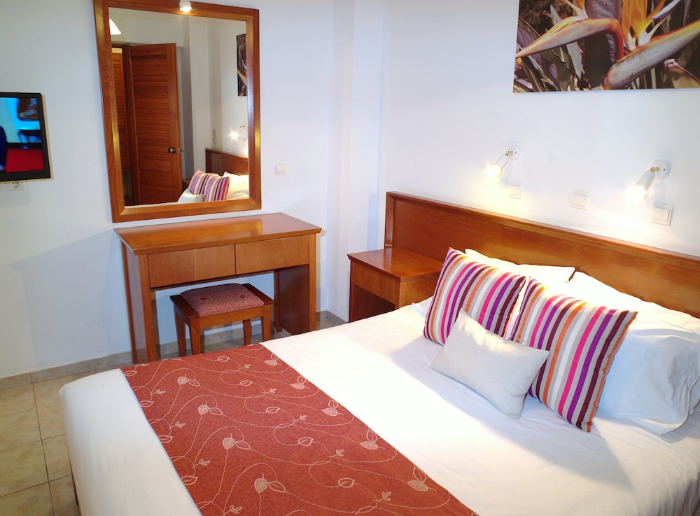 Cooee Kyknos Beach Hotel 16/75
