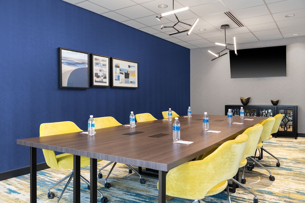 Towneplace Suites By Marriott Norfolk 28/35