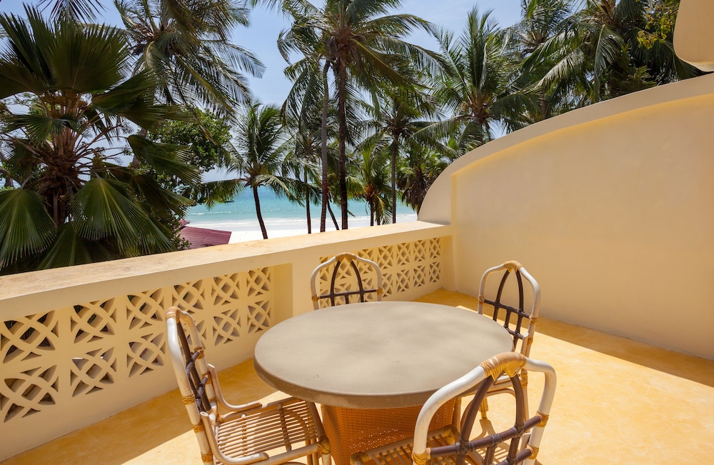Blue Marlin Beach Hotel 28/50
