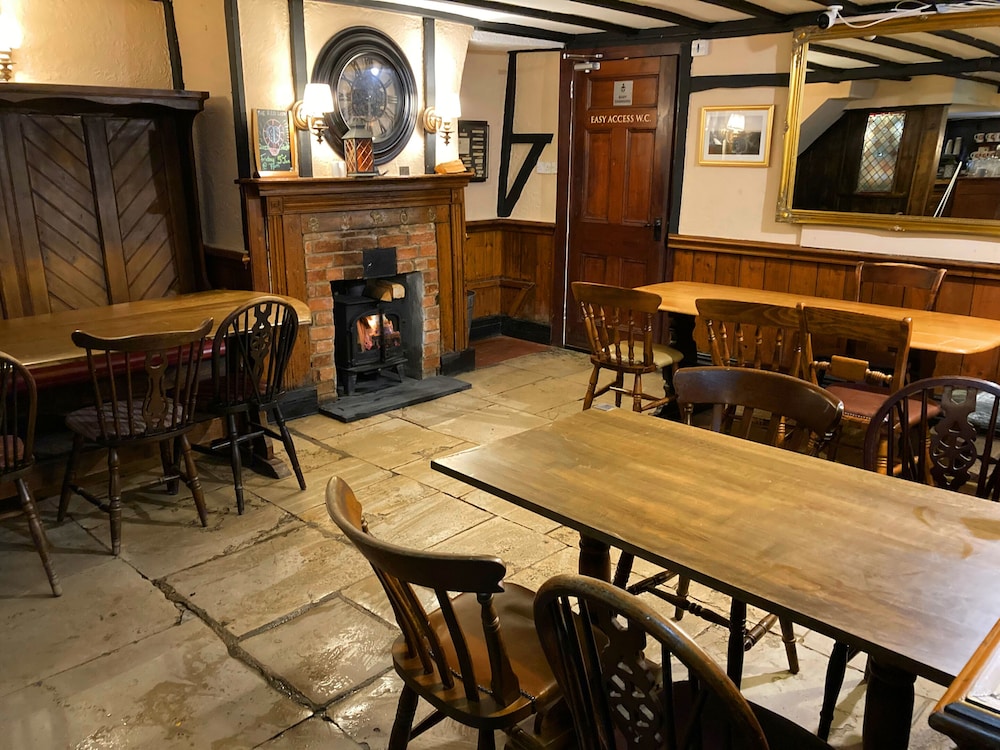 The Red Lion 44/56