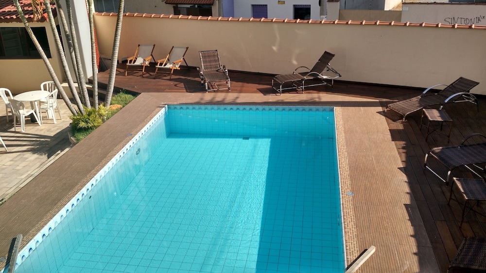PLAZA SUITE HOTEL 16/25