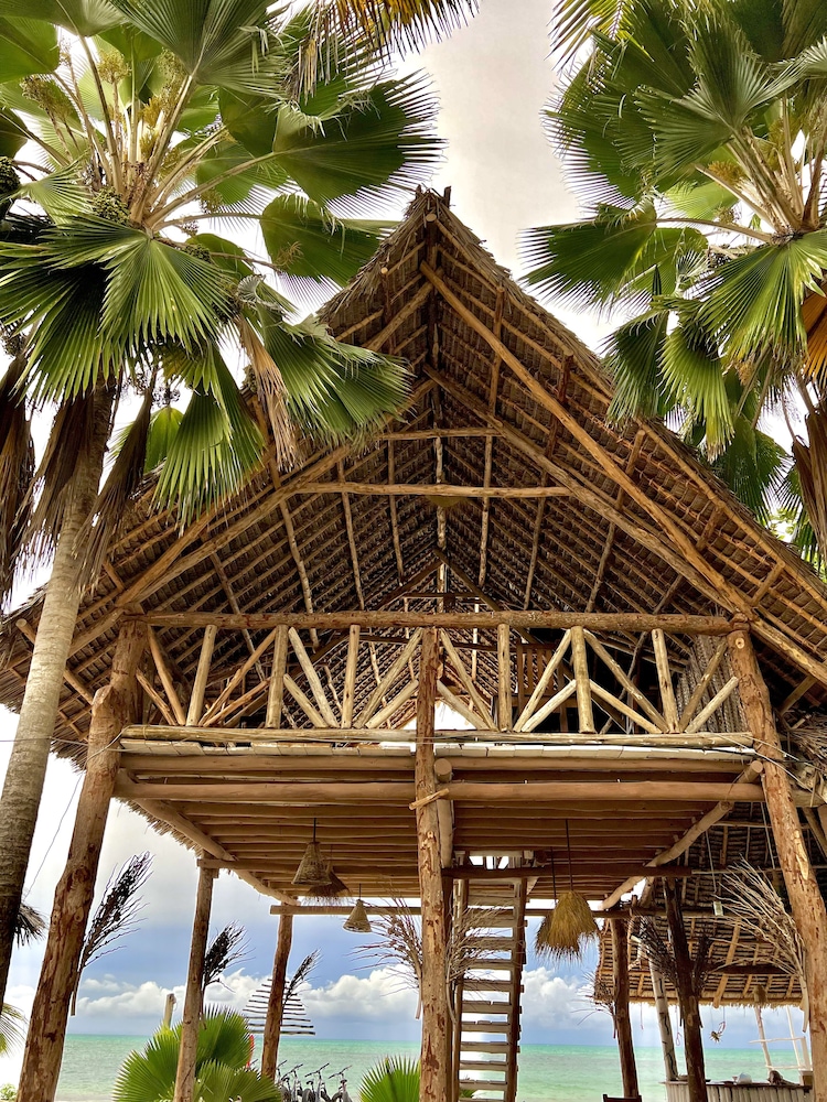 Jambiani White Sands Beach Bungalows 2/68