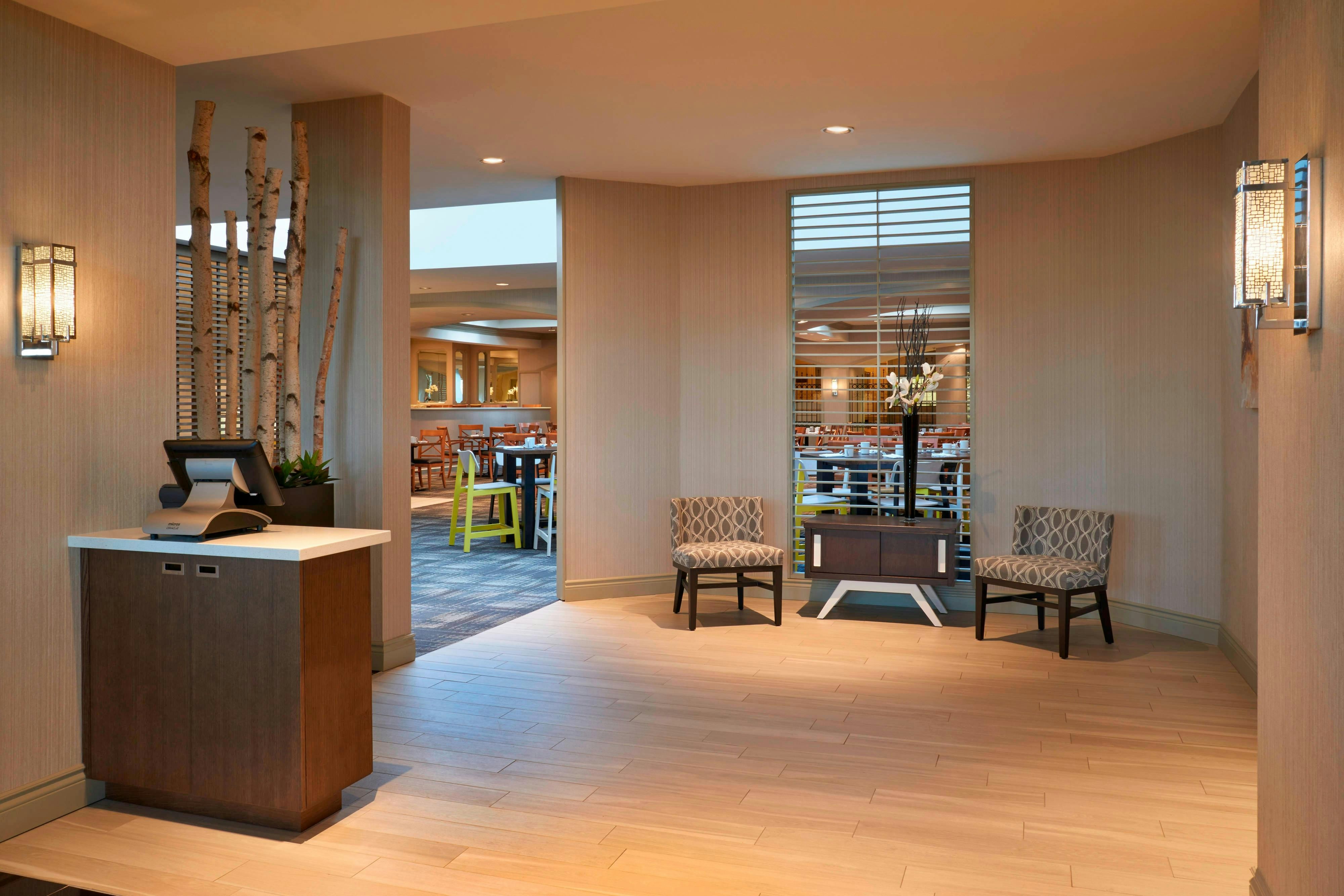Delta Hotels by Marriott Toronto Airport & Conference Centre 15/32