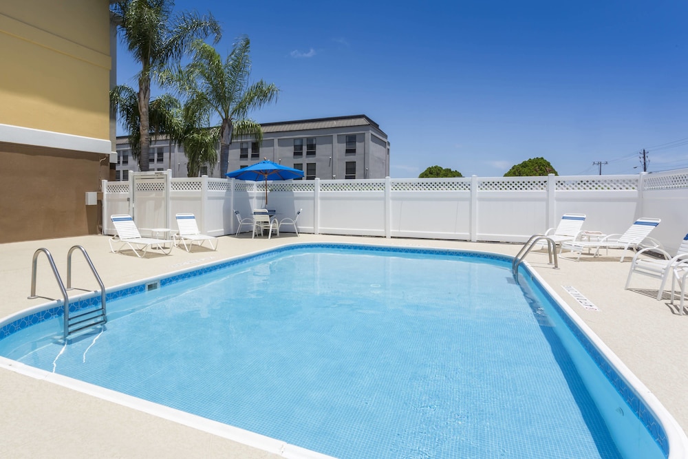 Fairfield Inn And Suites Corpus Christi 3/23