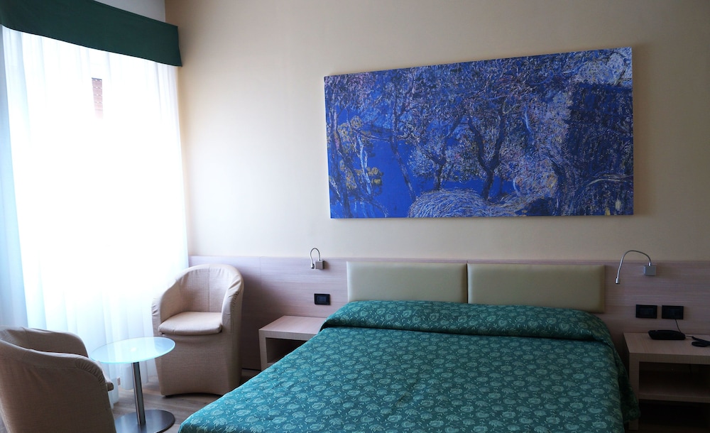 Hotel Esperia 57/71