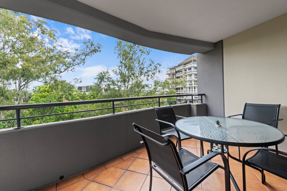 The Oasis Apartments 49/66