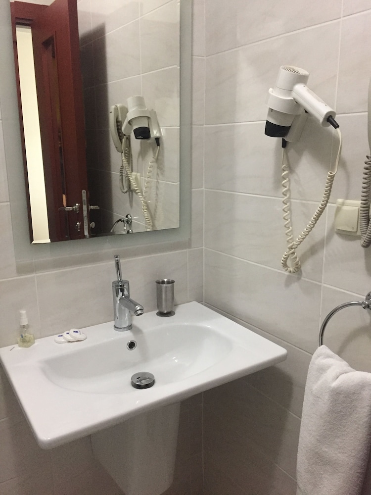Pen Hotel 42/44