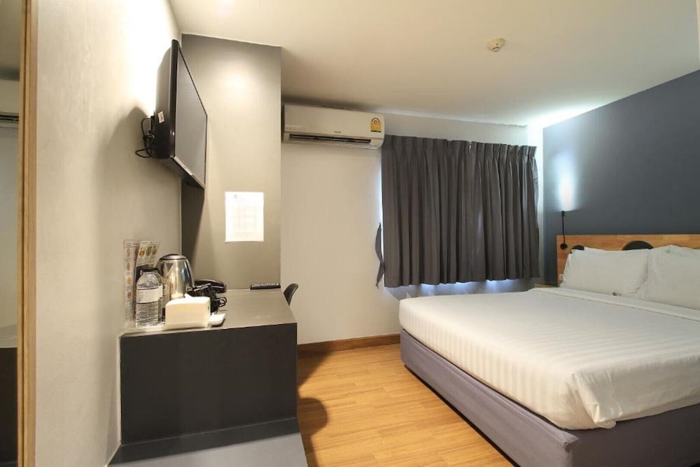 STANDARD, DOUBLE BED