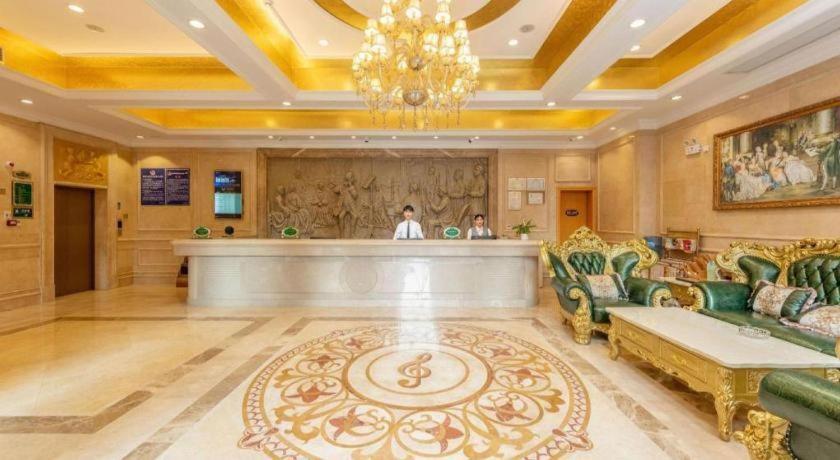 Vienna Hotel Gongcheng Tianjie 8/61