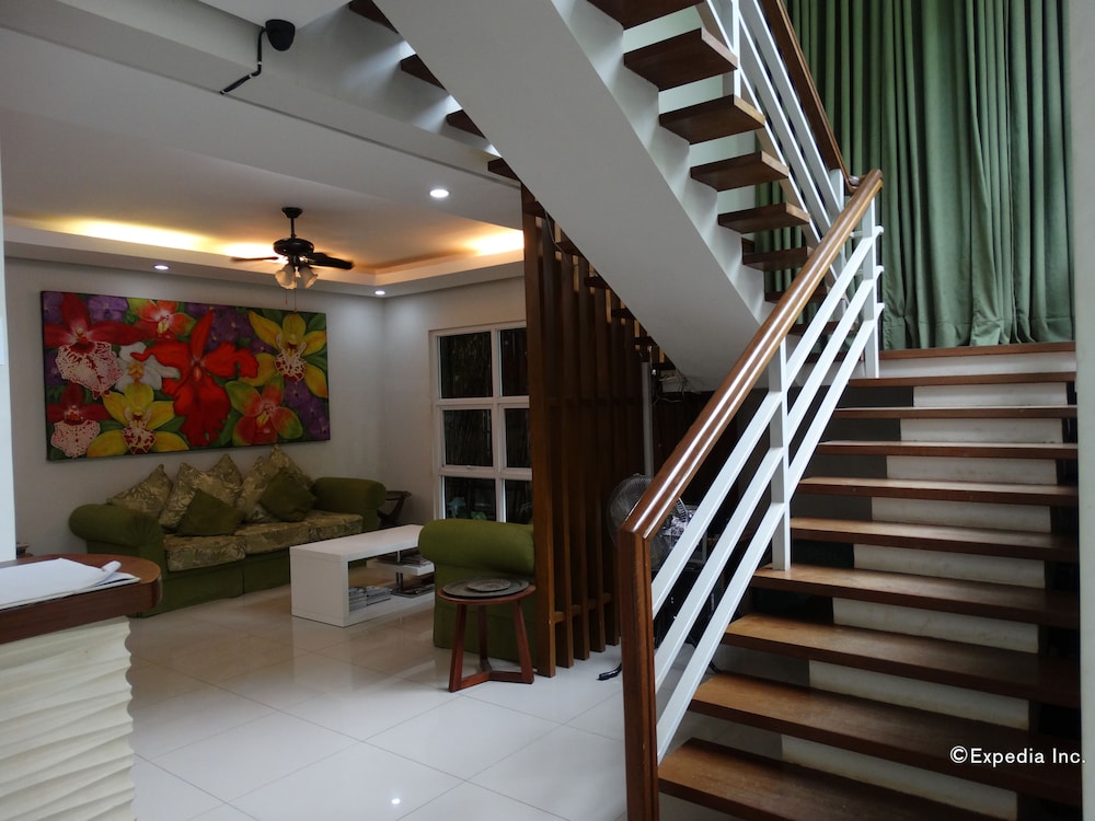 Greenspace Palawan Hotel 6/44