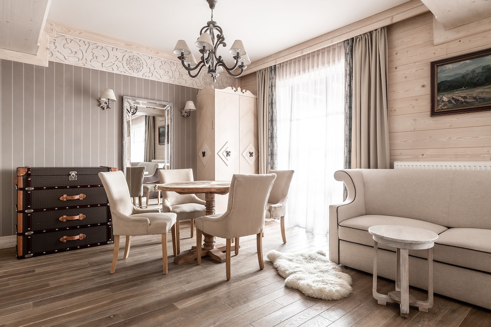 Aries Hotel Spa 32/50