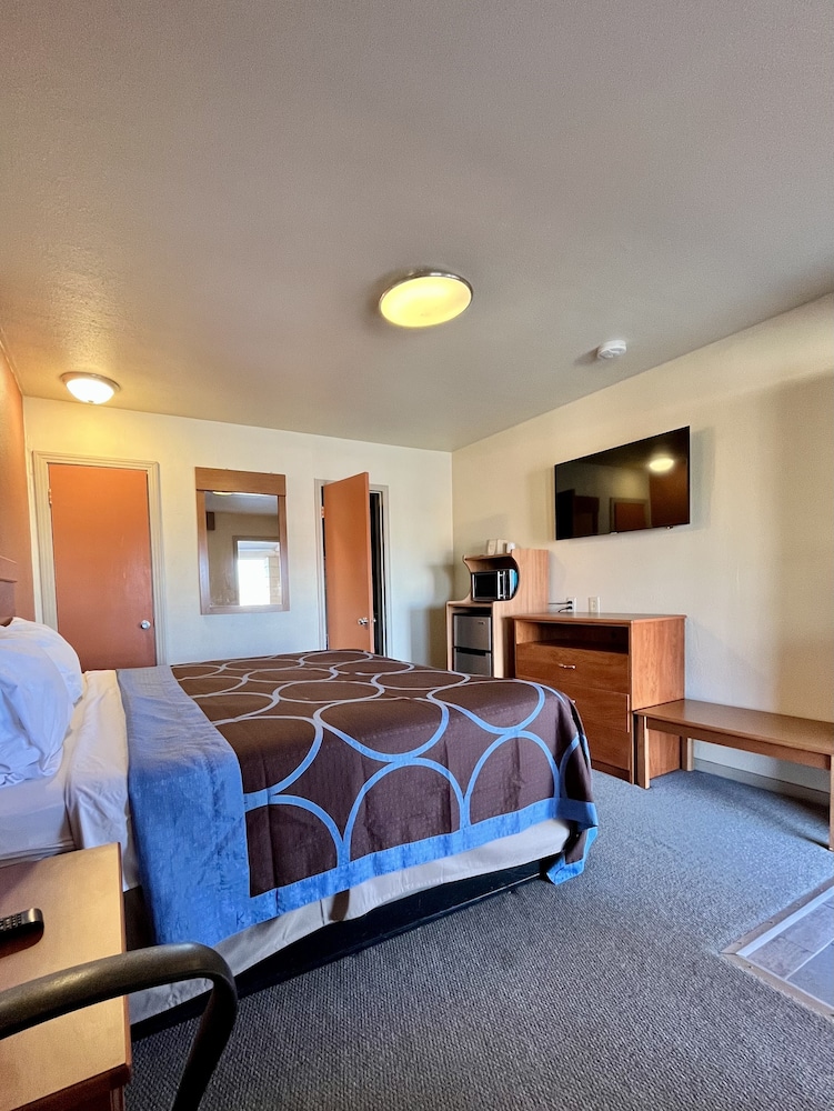 Sun Valley Motel 18/45