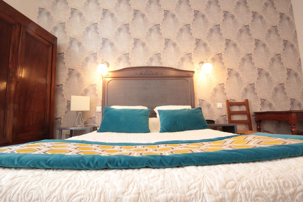 Hotel Des Arts 16/50