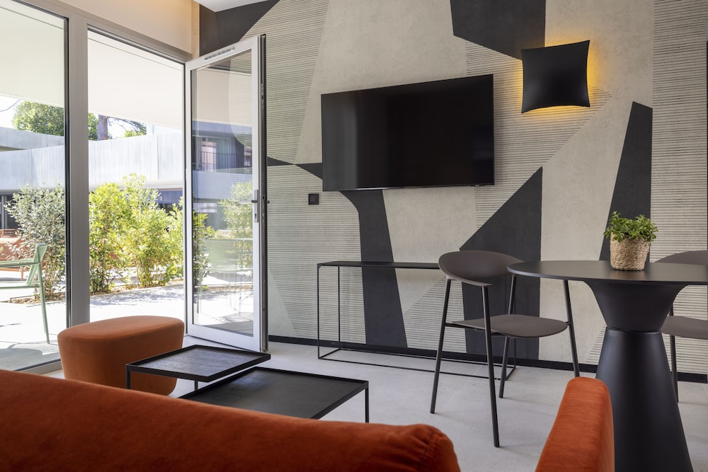Hotel Spa Restaurant Villa Castellane by Germain Collection 72/82