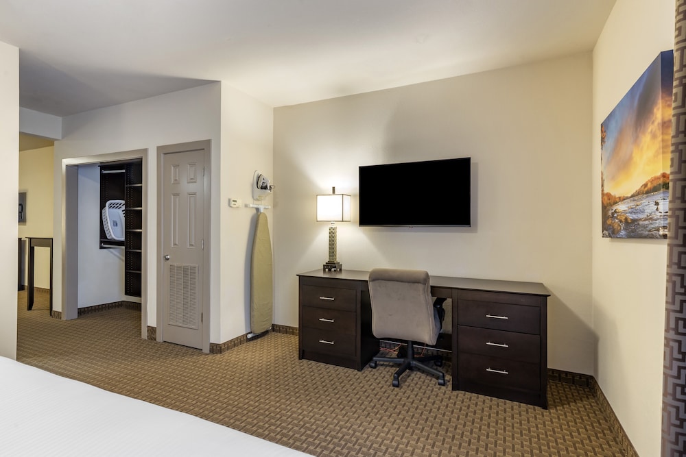 Stay-Over Suites 17/21