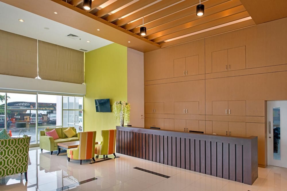 Whiz Prime Hotel Megamas Manado 26/42