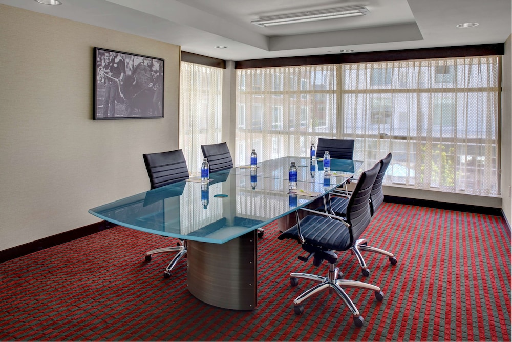 Hyatt Place Boulder Pearl Street 52/60