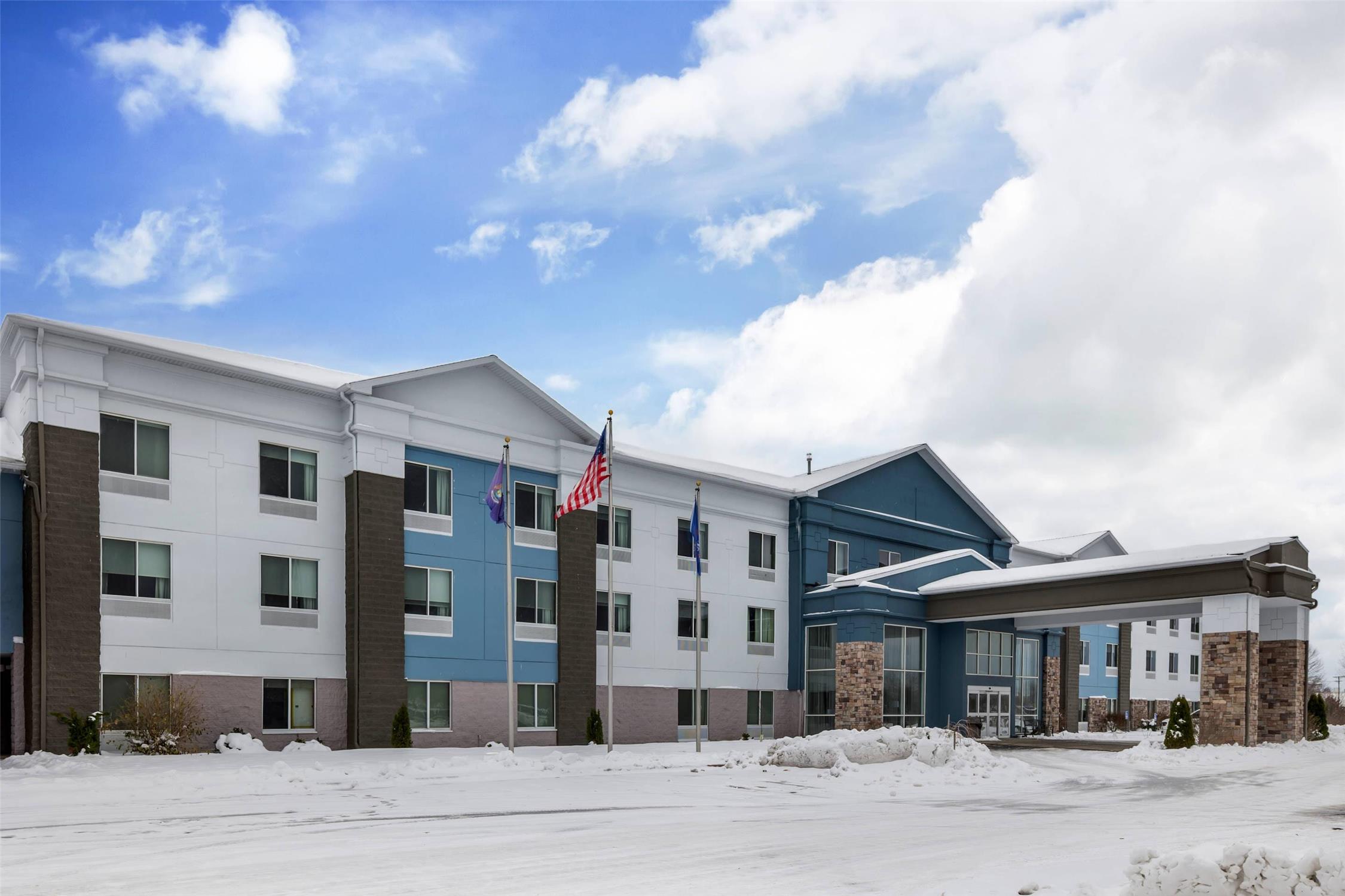 Comfort Inn & Suites Watervliet 3/31