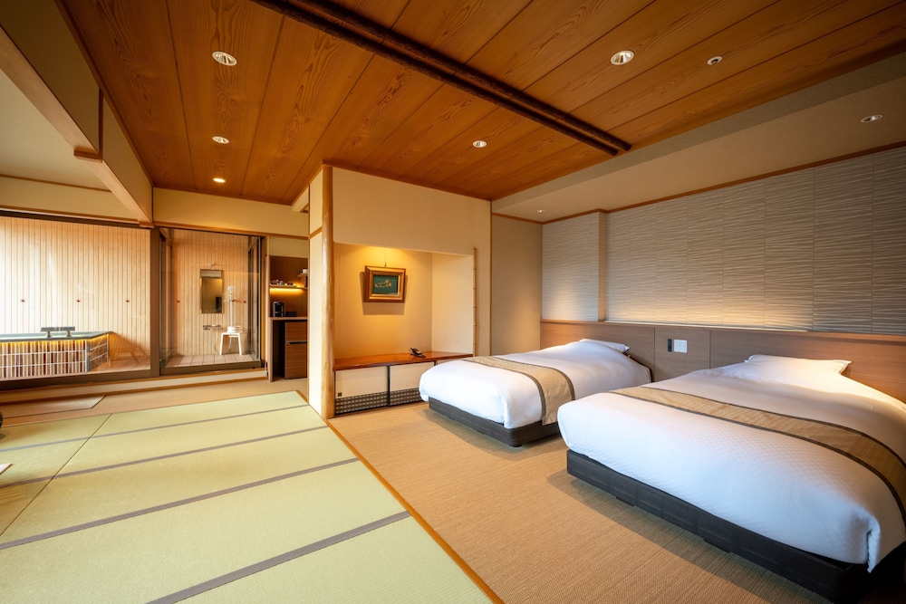 Japanese Western, Japanese, Panoramic, Twin Beds, 2 Futon Beds, Outdoor Bath, Terrace