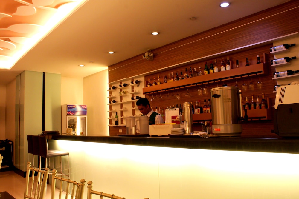 Vista Hotel Cubao 4/26