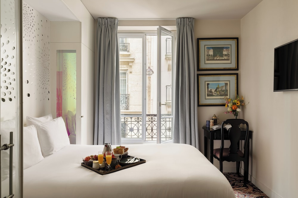 NEW Hotel Republique 17/52