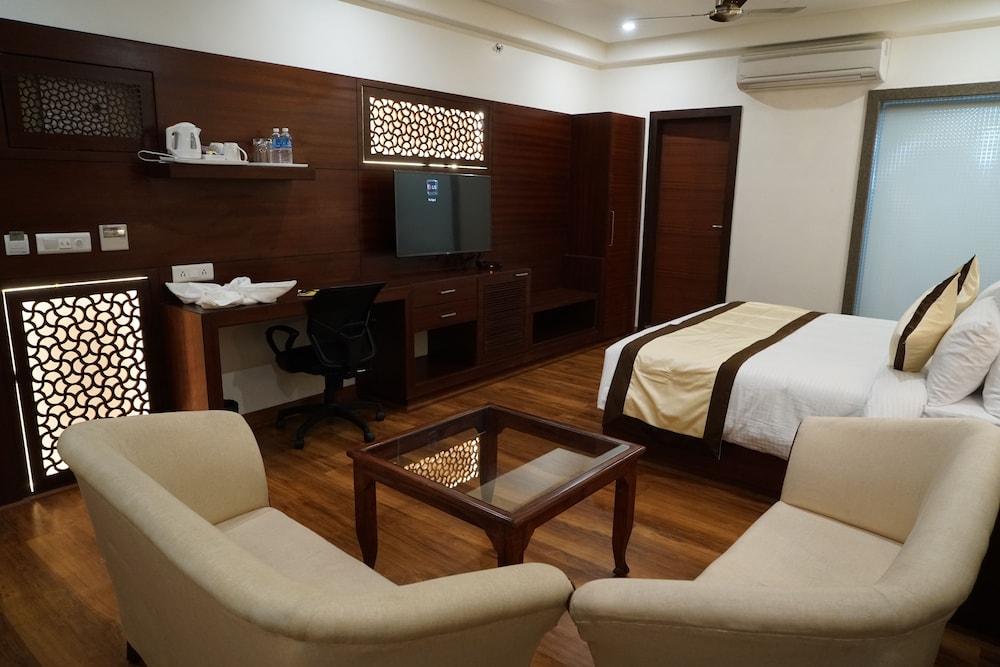 Hotel Jaipur Central 12/21