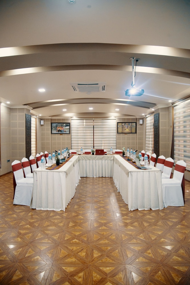 Tara Phendeyling Hotel 25/40