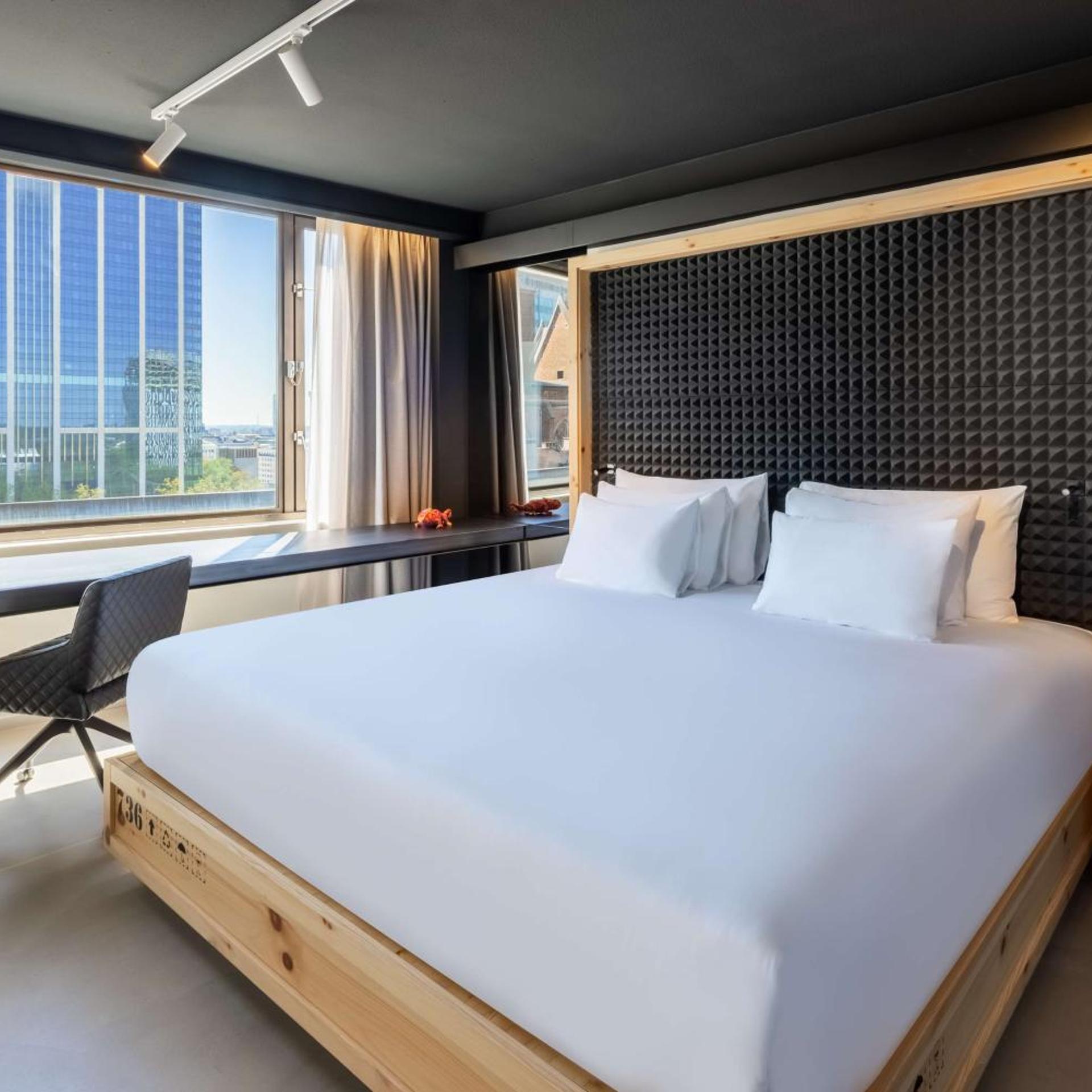 Art, Junior Suite, Double Bed, with Extra Bed