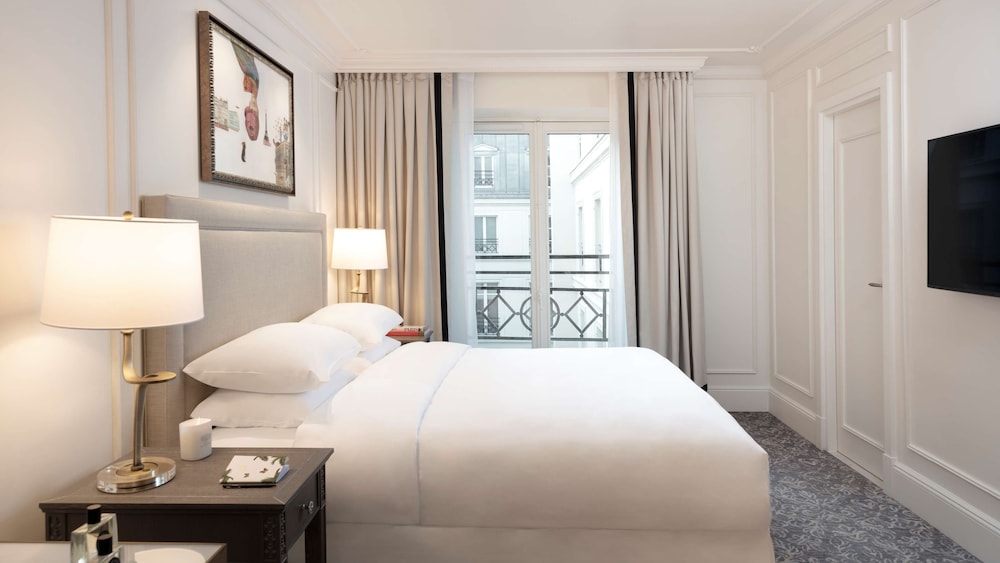 Hotel Du Louvre 33/69