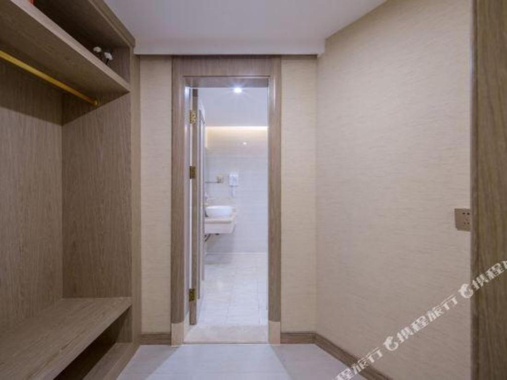 Vienna International Hotel (Nanning East Railway Station) 28/50