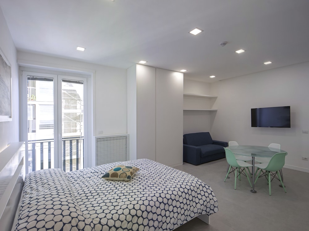 Relais Castel Nuovo 22/36