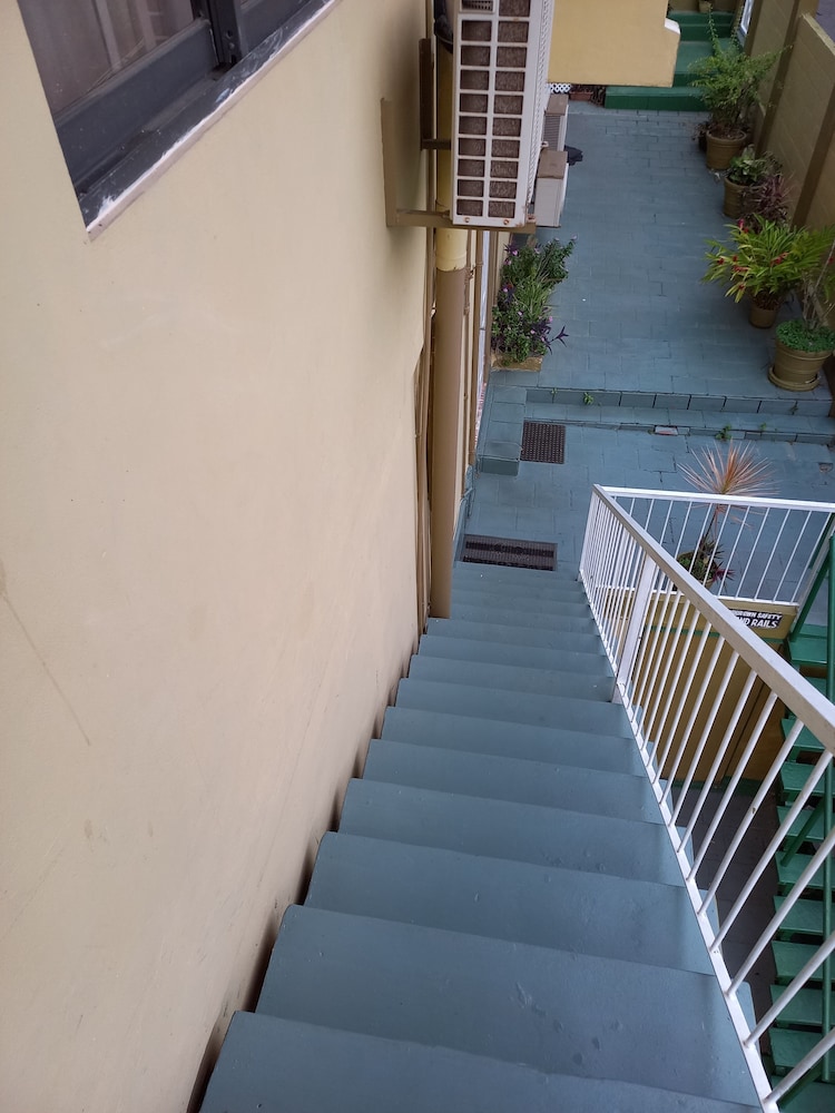 Shalom Guest House 4/19