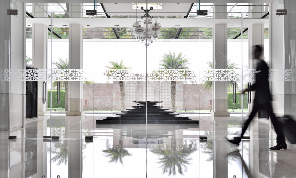 Courtyard By Marriott Agra 11/72