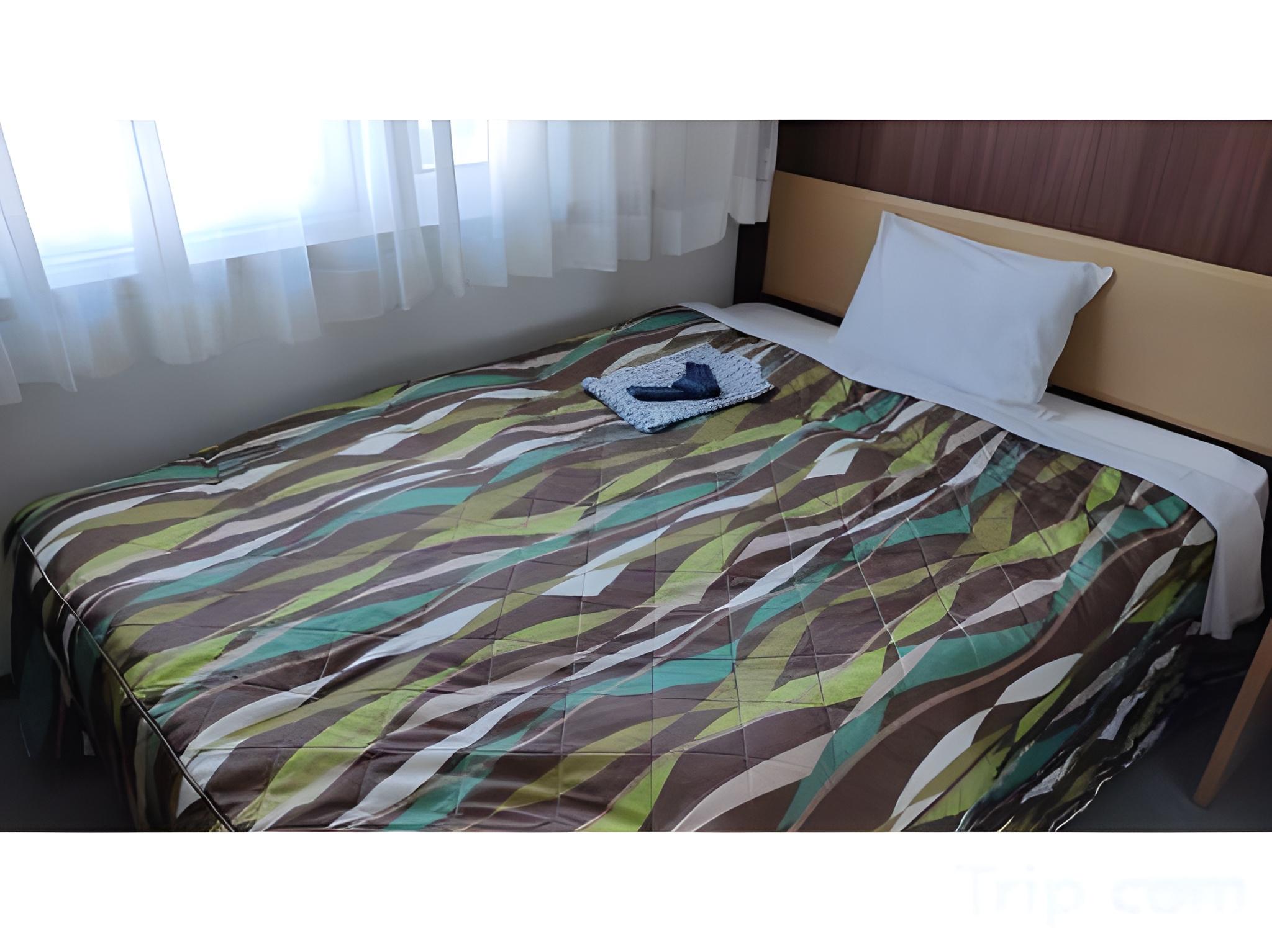 Room, Double Bed, Corner, Smoking