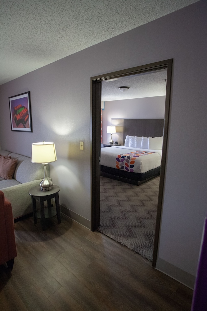 La Quinta Inn & Suites by Wyndham Goodlettsville - Nashville 38/58