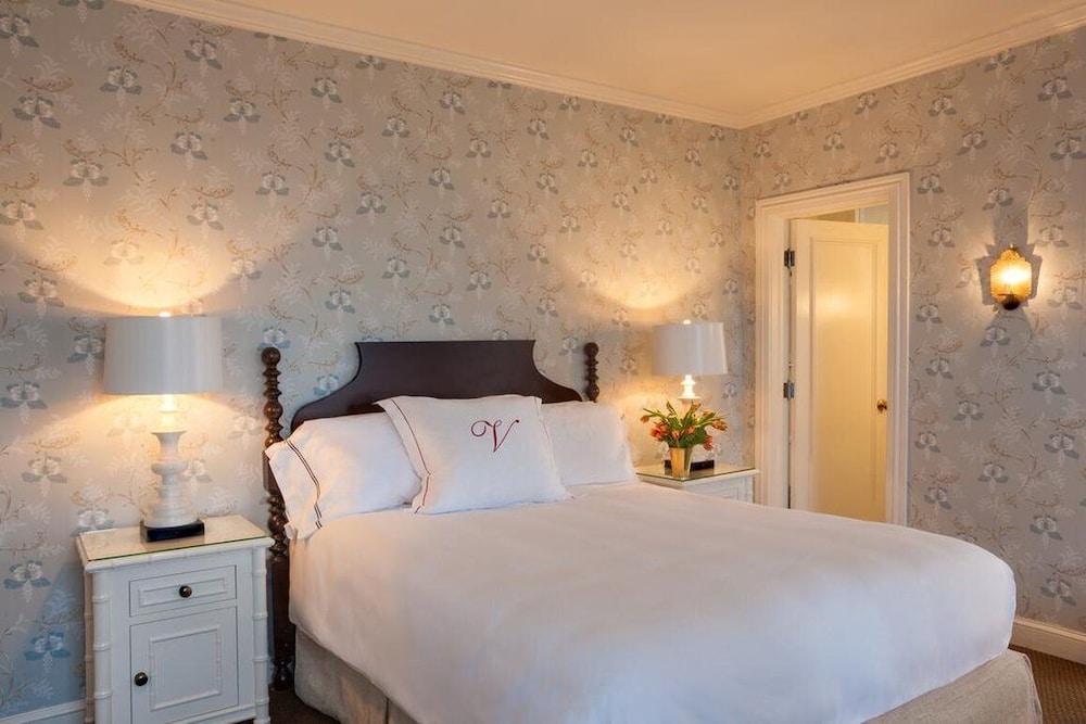 Virginia Hotel 19/48