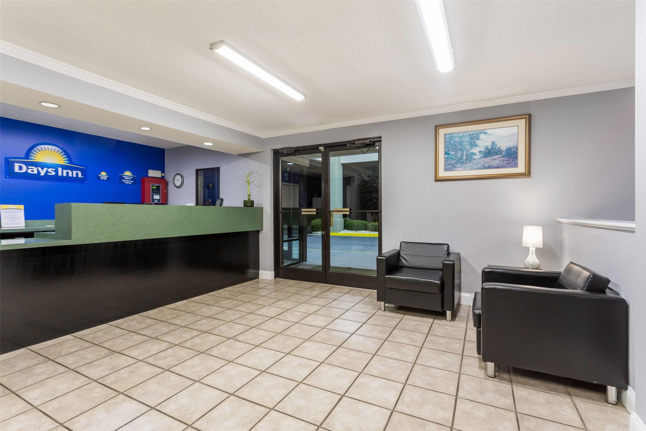Days Inn By Wyndham Lugoff 8/30