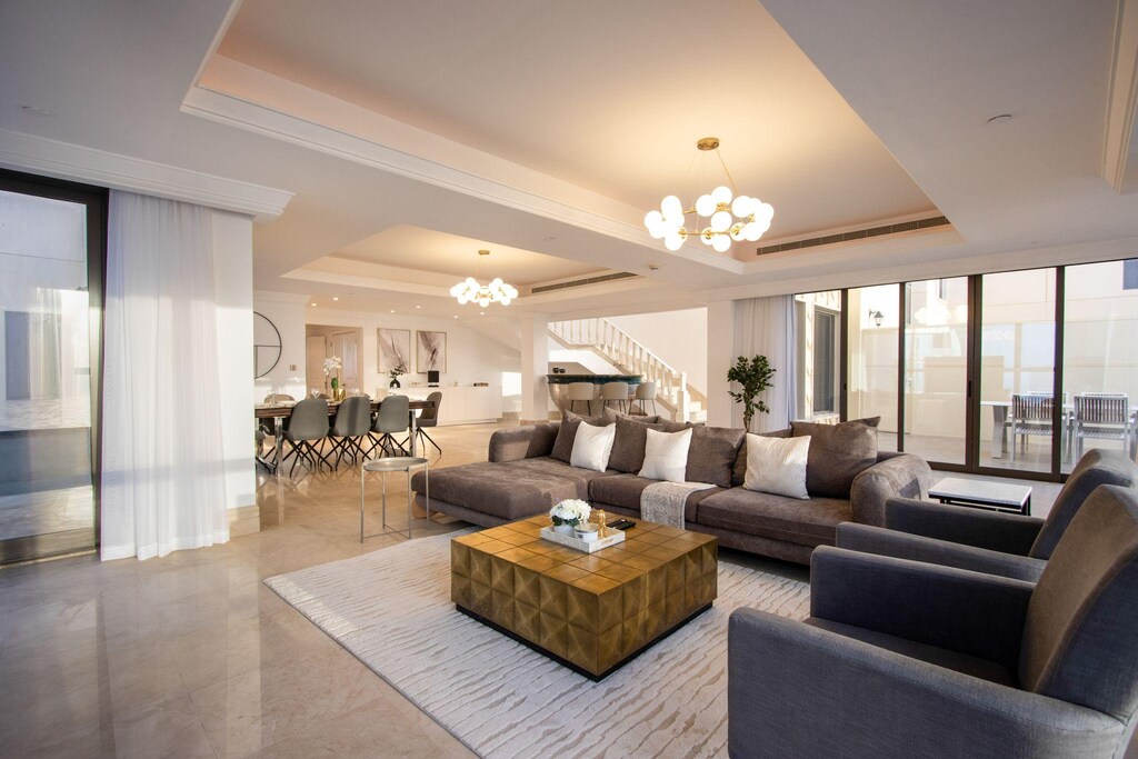 Sky-High Duplex Penthouse Marina & Sea Views in DUBAI