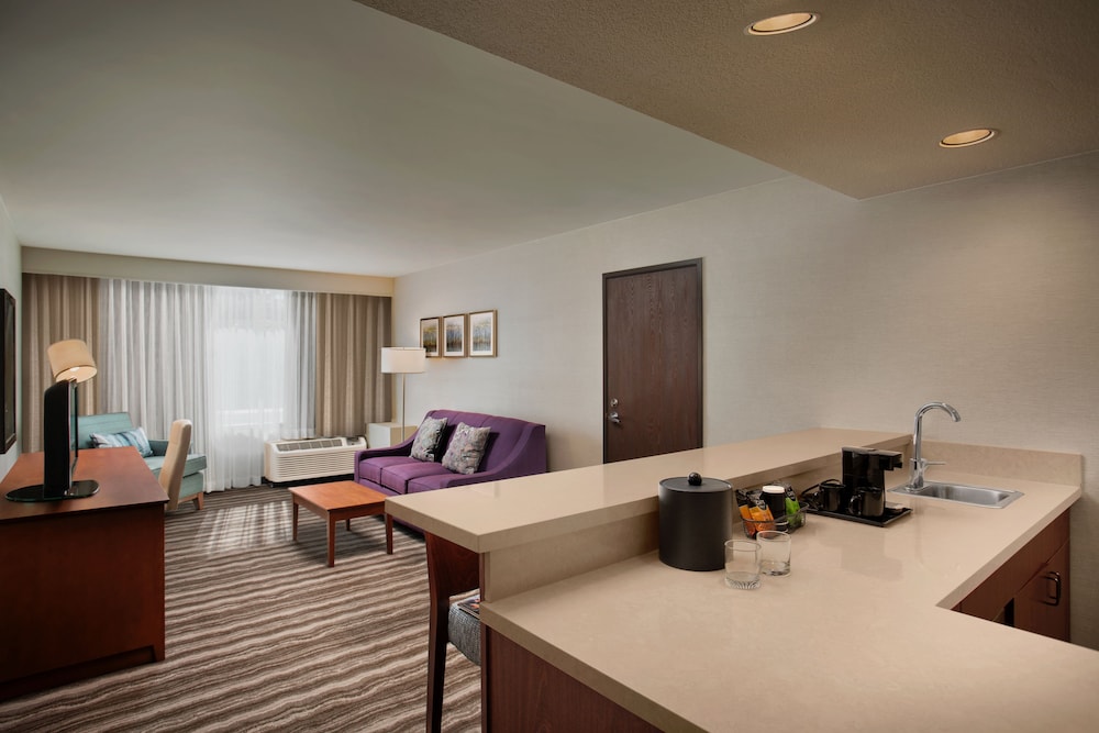 AC Hotel By Marriott Portland Lake Oswego 44/68