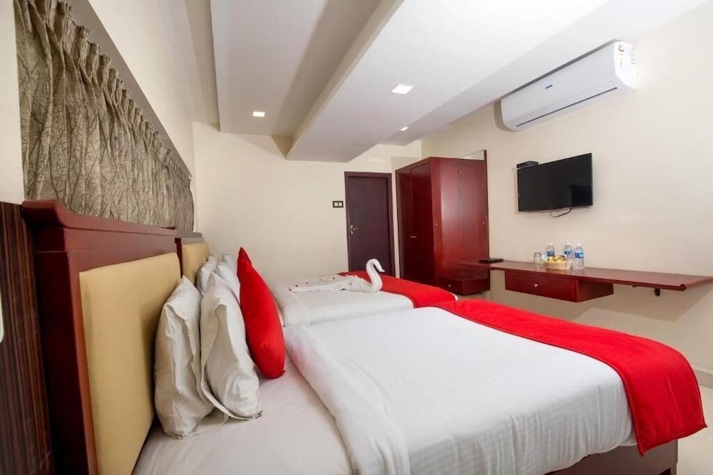 Oyo 14759 Hotel President 20/55