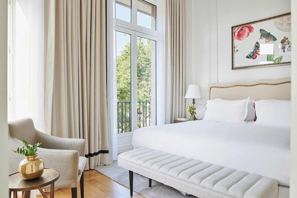 Hotel Du Louvre 23/69