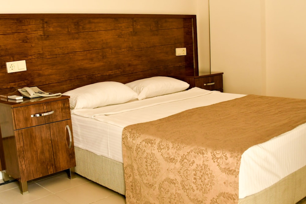 Grand Sahin s Gumuldur Resort 27/82