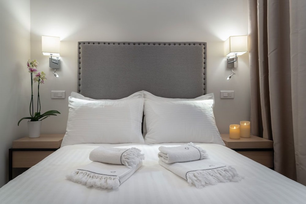 Porto Vecchio Spetses Luxury Suites 8/43