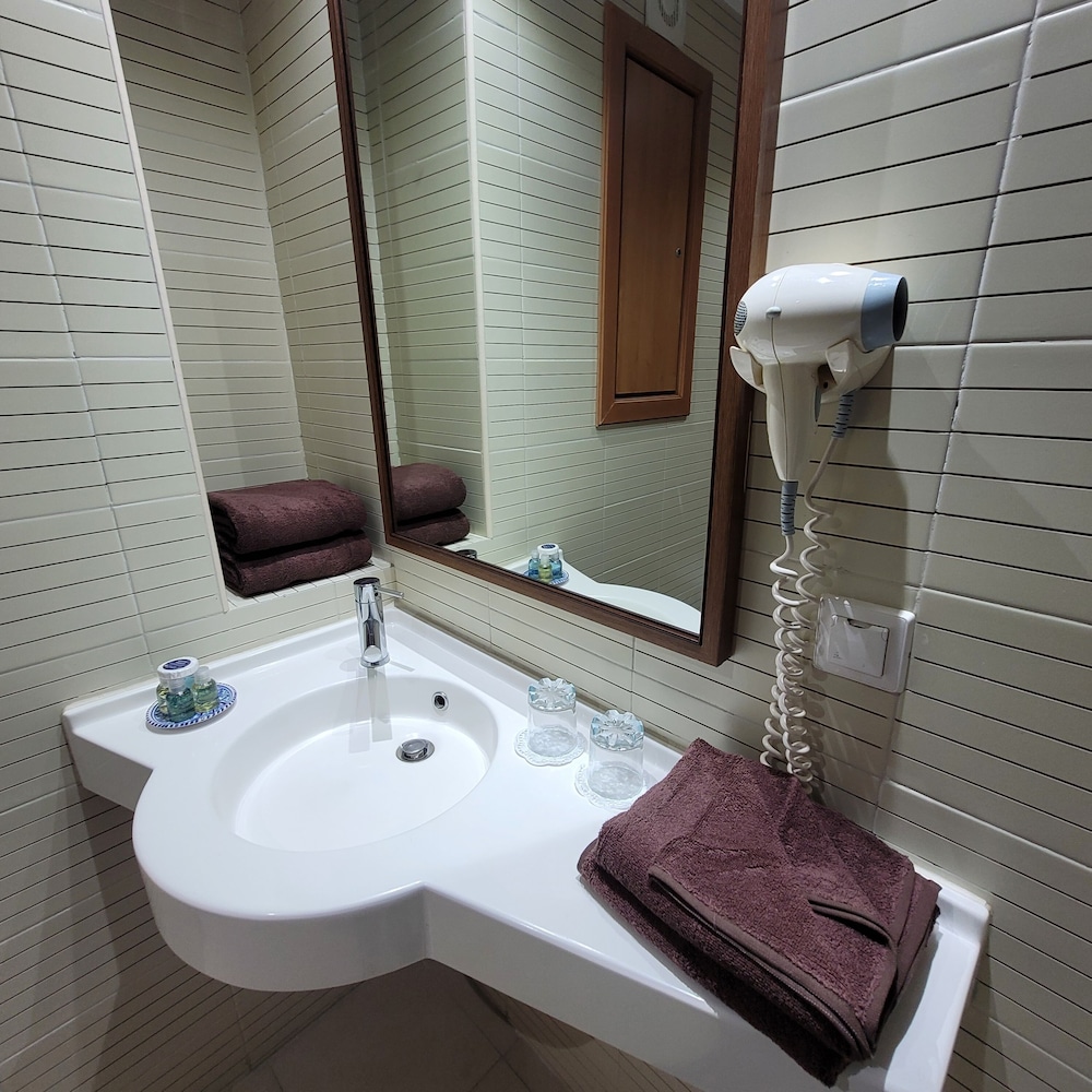 Hotel Tiba 41/44