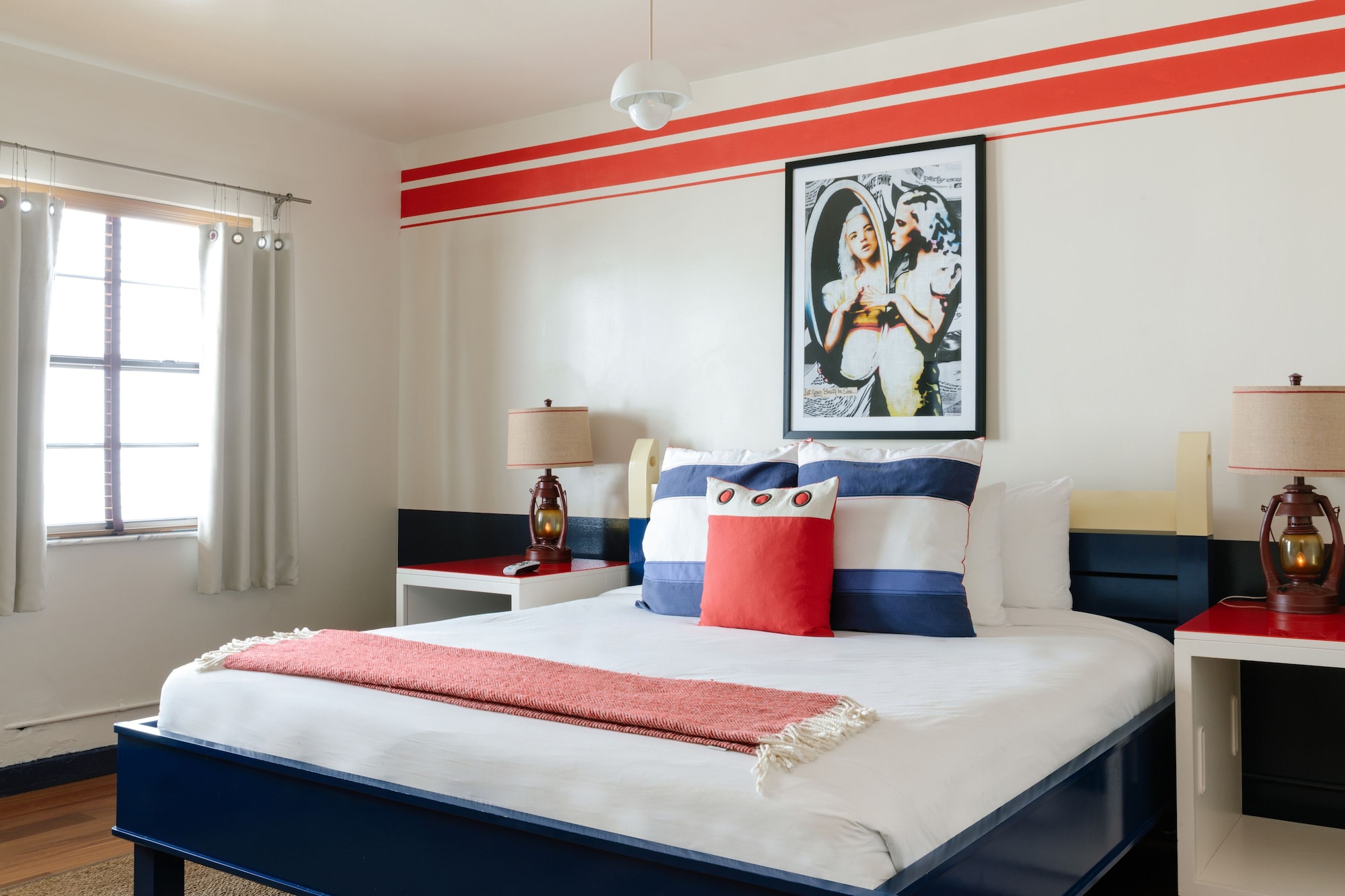 PREMIUM, SUITE, KING BED