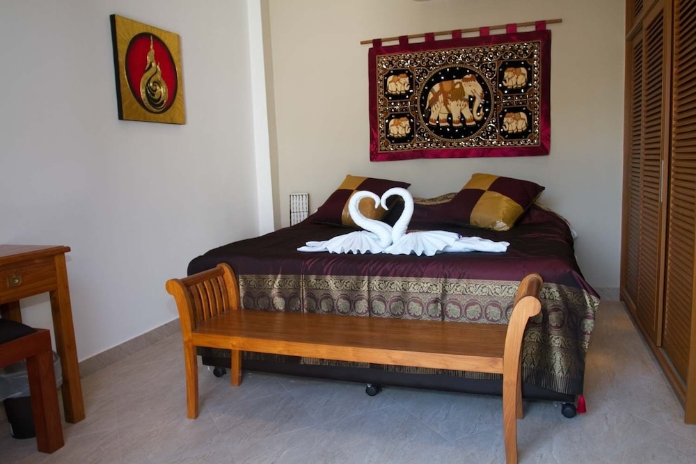 VIP Chain Resort Pool Villa 15/50